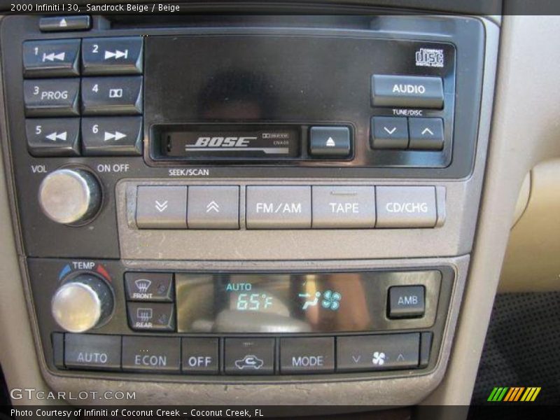 Sandrock Beige / Beige 2000 Infiniti I 30