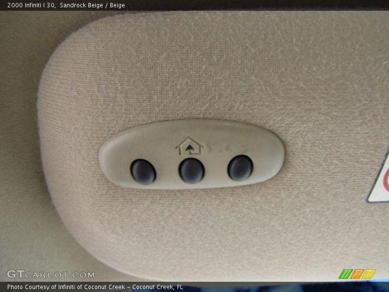 Sandrock Beige / Beige 2000 Infiniti I 30