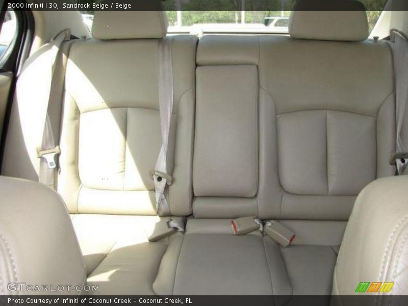 Sandrock Beige / Beige 2000 Infiniti I 30