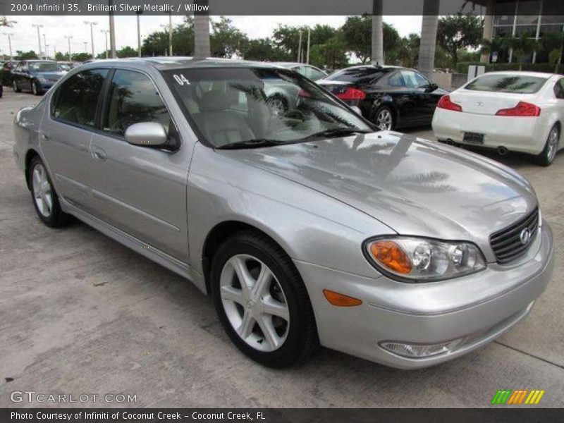 Brilliant Silver Metallic / Willow 2004 Infiniti I 35