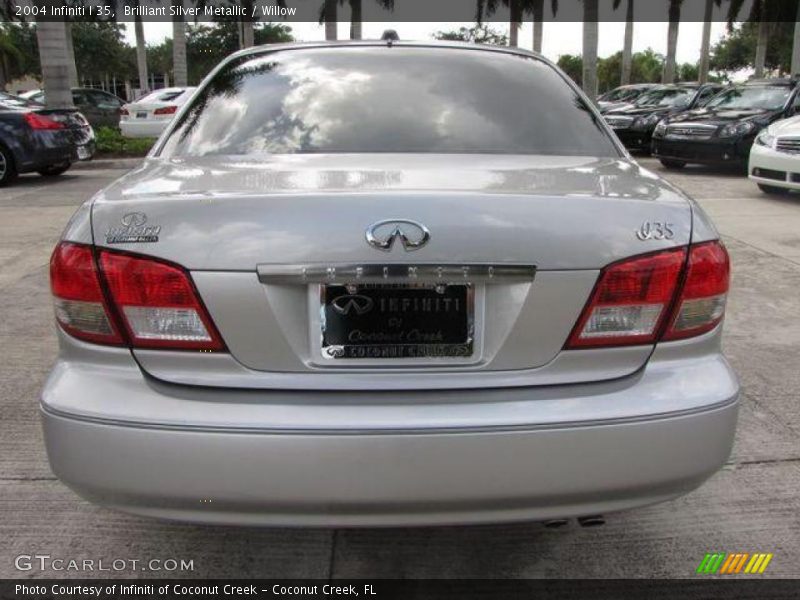 Brilliant Silver Metallic / Willow 2004 Infiniti I 35