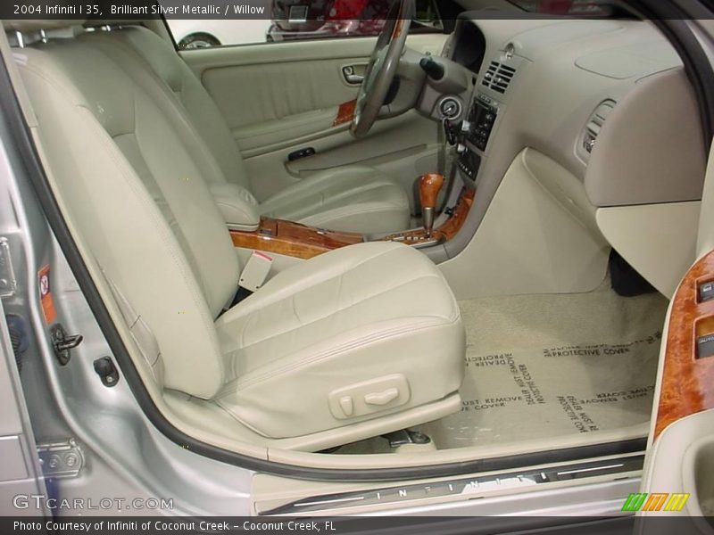 Brilliant Silver Metallic / Willow 2004 Infiniti I 35