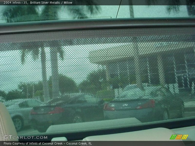 Brilliant Silver Metallic / Willow 2004 Infiniti I 35