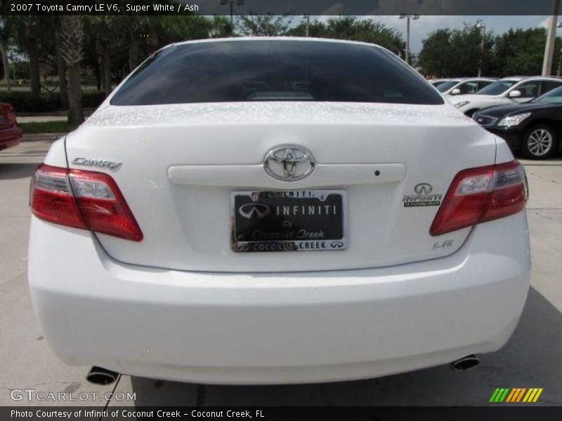 Super White / Ash 2007 Toyota Camry LE V6