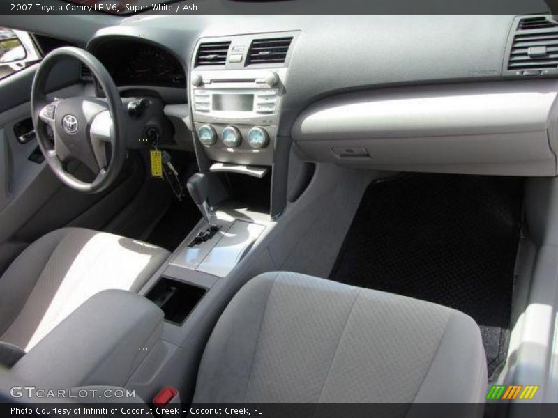Super White / Ash 2007 Toyota Camry LE V6