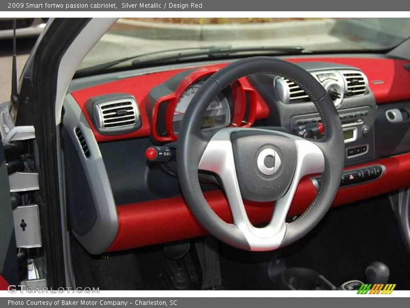 Silver Metallic / Design Red 2009 Smart fortwo passion cabriolet