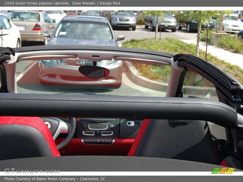 Silver Metallic / Design Red 2009 Smart fortwo passion cabriolet
