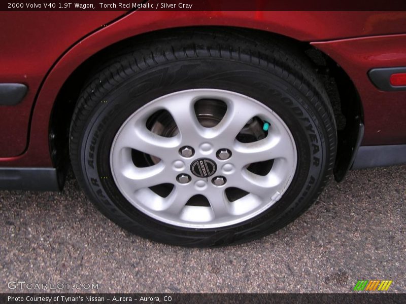 Torch Red Metallic / Silver Gray 2000 Volvo V40 1.9T Wagon