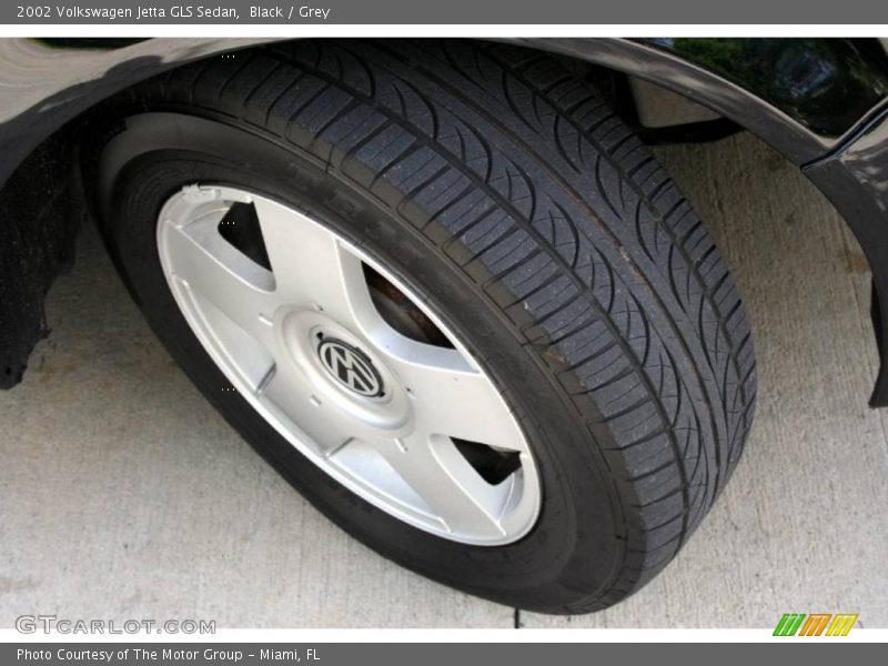 Black / Grey 2002 Volkswagen Jetta GLS Sedan