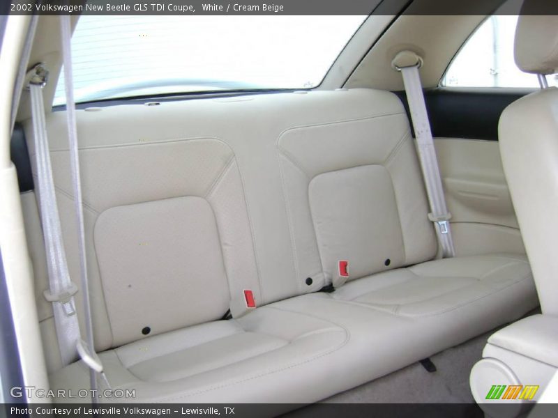 White / Cream Beige 2002 Volkswagen New Beetle GLS TDI Coupe