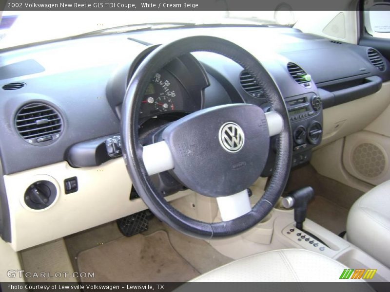 White / Cream Beige 2002 Volkswagen New Beetle GLS TDI Coupe