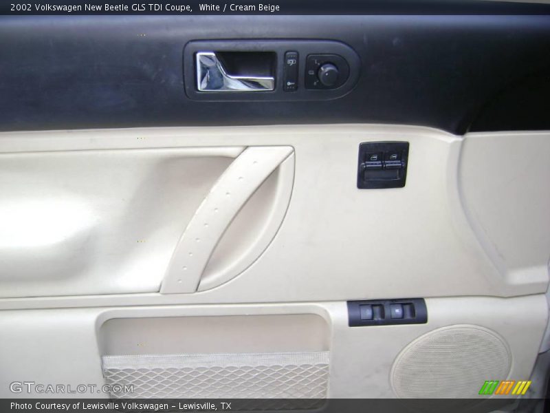 White / Cream Beige 2002 Volkswagen New Beetle GLS TDI Coupe