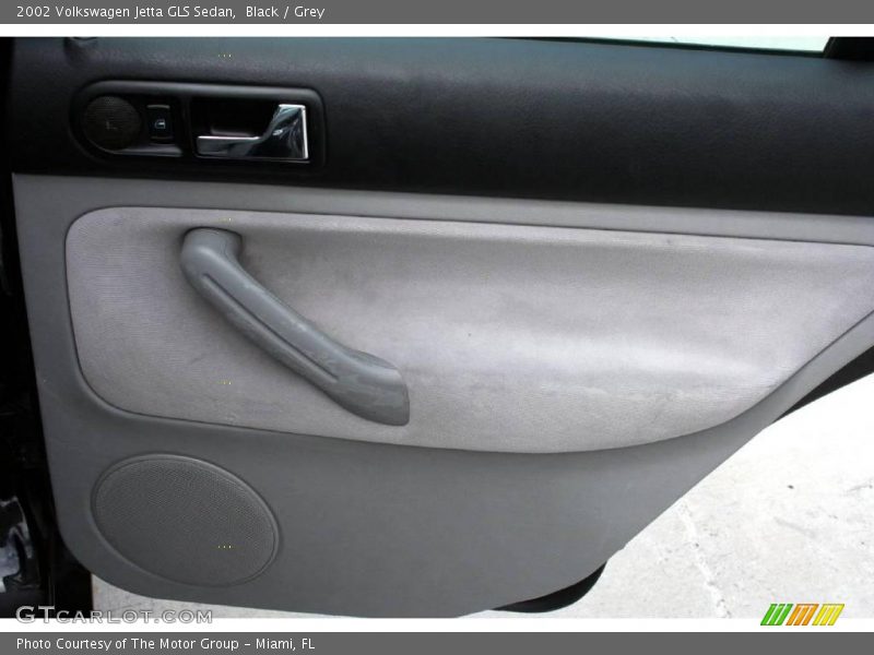 Black / Grey 2002 Volkswagen Jetta GLS Sedan