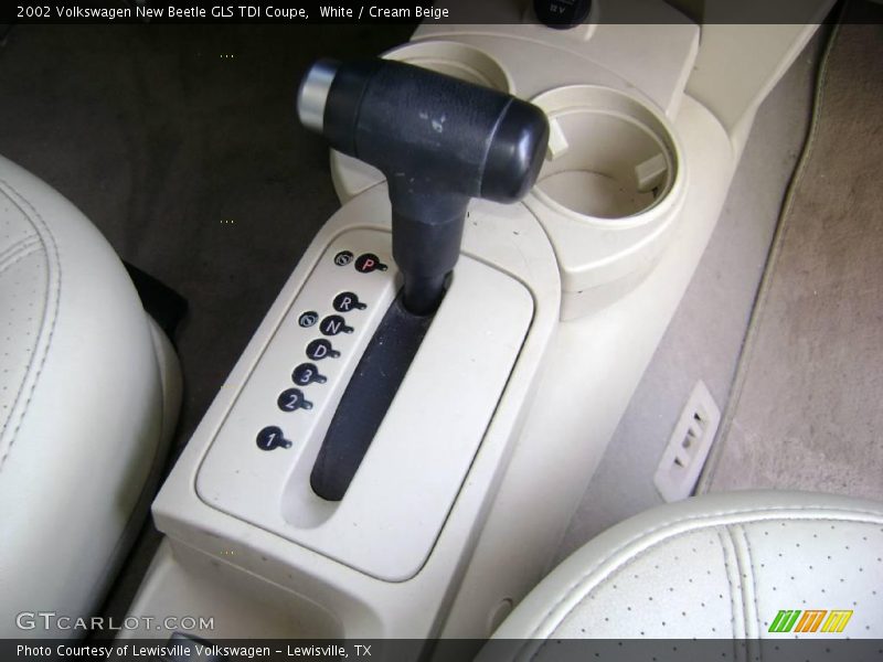 White / Cream Beige 2002 Volkswagen New Beetle GLS TDI Coupe