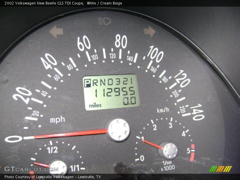 White / Cream Beige 2002 Volkswagen New Beetle GLS TDI Coupe