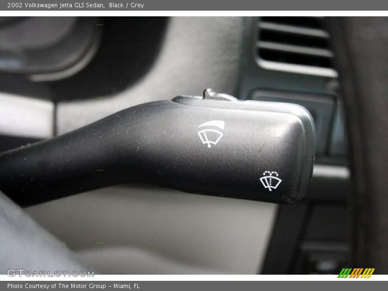 Black / Grey 2002 Volkswagen Jetta GLS Sedan
