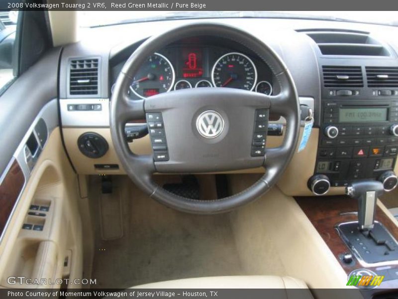Reed Green Metallic / Pure Beige 2008 Volkswagen Touareg 2 VR6