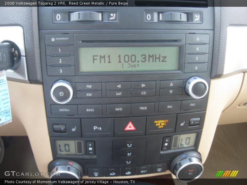 Reed Green Metallic / Pure Beige 2008 Volkswagen Touareg 2 VR6
