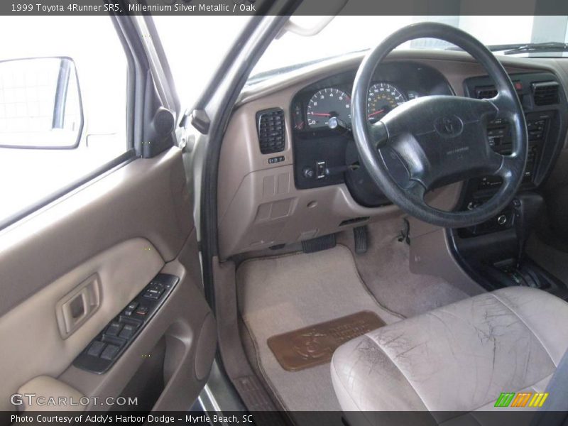 Millennium Silver Metallic / Oak 1999 Toyota 4Runner SR5