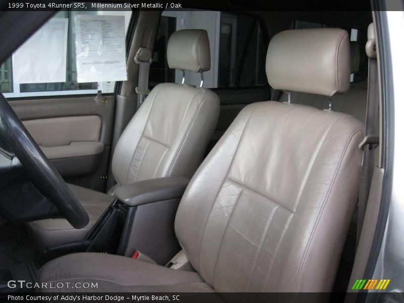 Millennium Silver Metallic / Oak 1999 Toyota 4Runner SR5