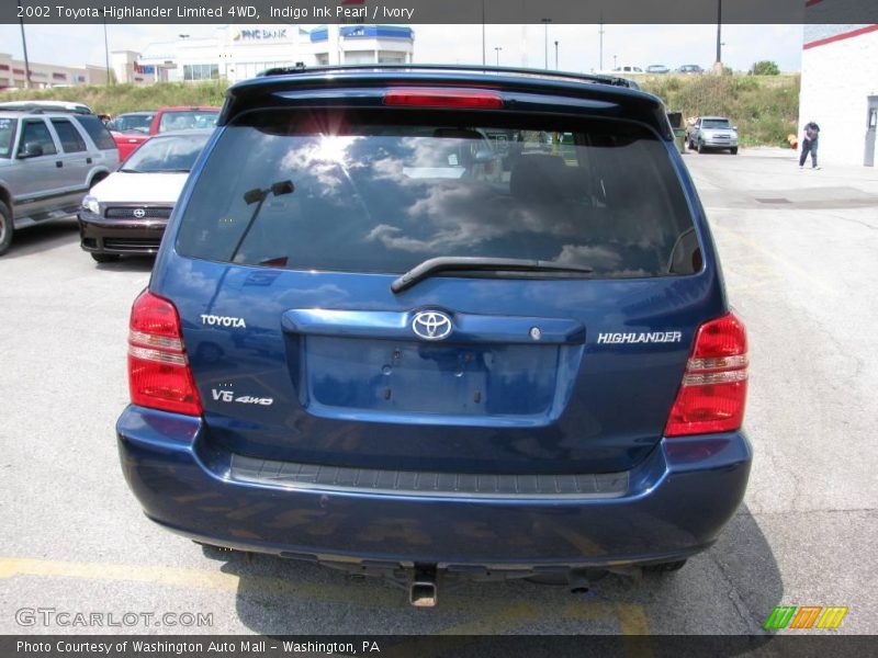 Indigo Ink Pearl / Ivory 2002 Toyota Highlander Limited 4WD