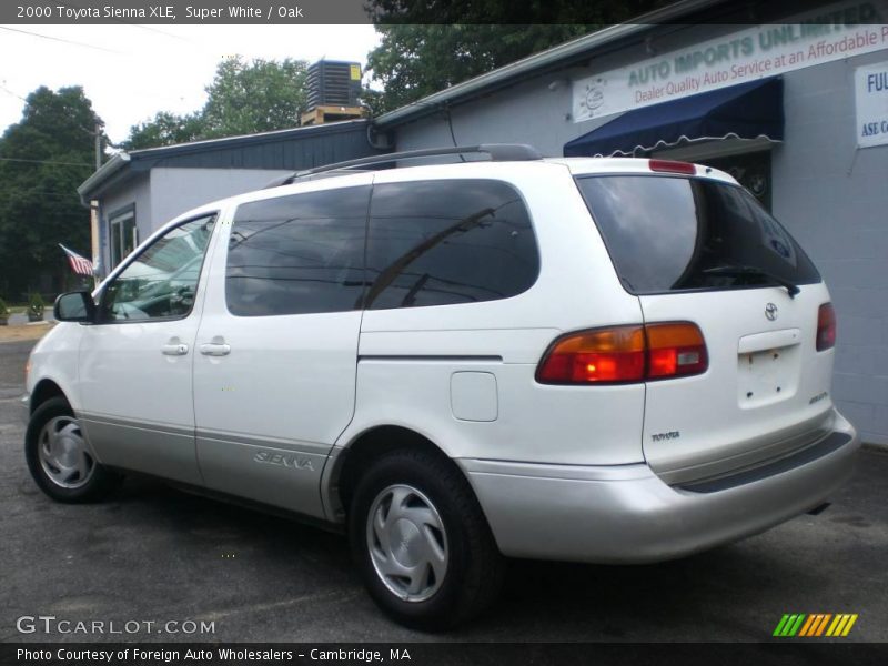 Super White / Oak 2000 Toyota Sienna XLE