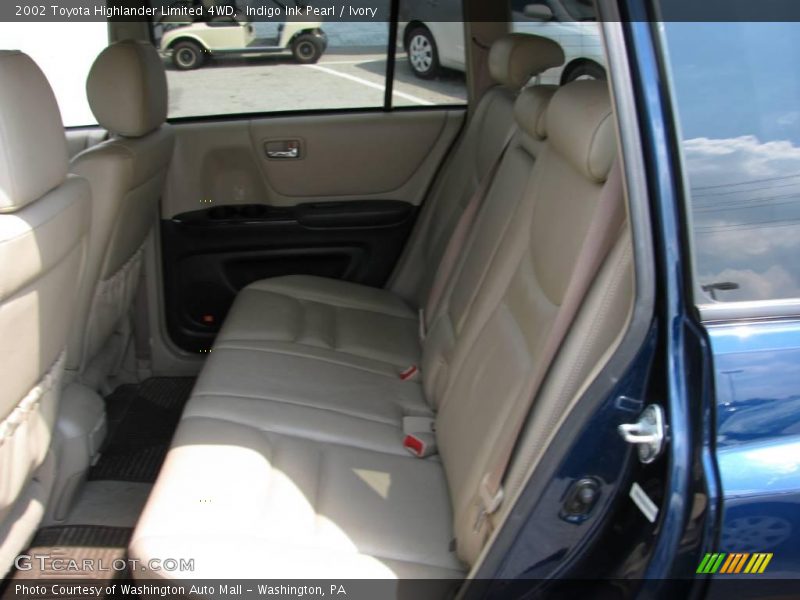 Indigo Ink Pearl / Ivory 2002 Toyota Highlander Limited 4WD