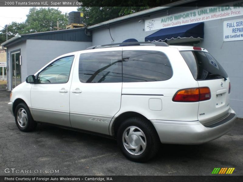 Super White / Oak 2000 Toyota Sienna XLE