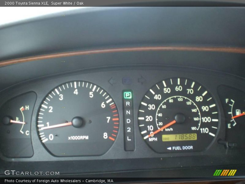 Super White / Oak 2000 Toyota Sienna XLE
