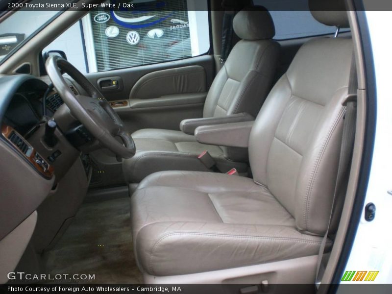 Super White / Oak 2000 Toyota Sienna XLE