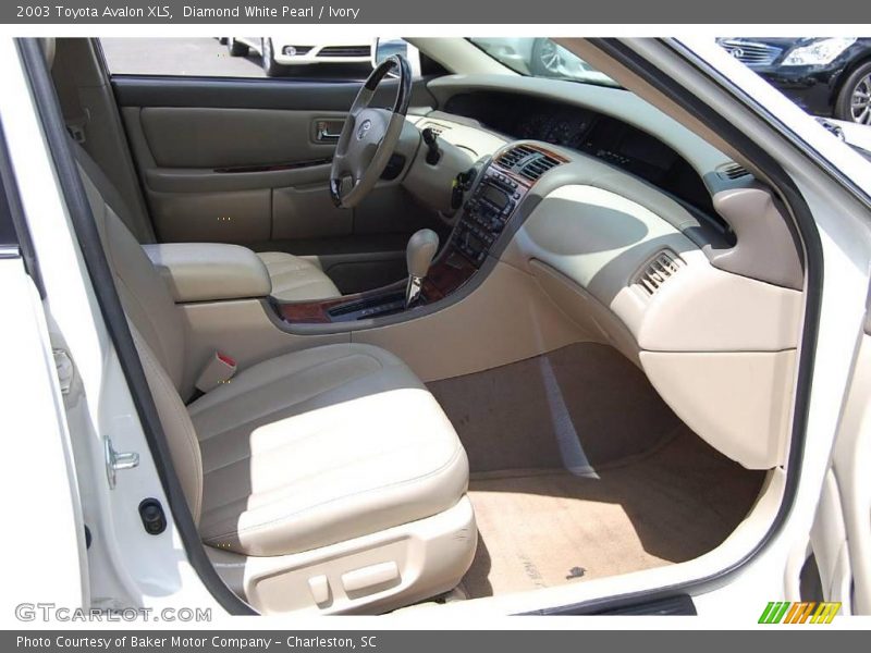 Diamond White Pearl / Ivory 2003 Toyota Avalon XLS