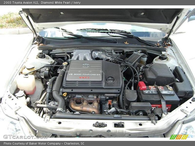 Diamond White Pearl / Ivory 2003 Toyota Avalon XLS