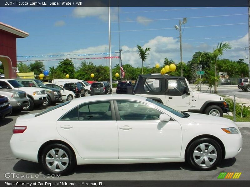 Super White / Ash 2007 Toyota Camry LE
