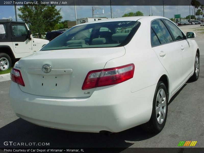 Super White / Ash 2007 Toyota Camry LE