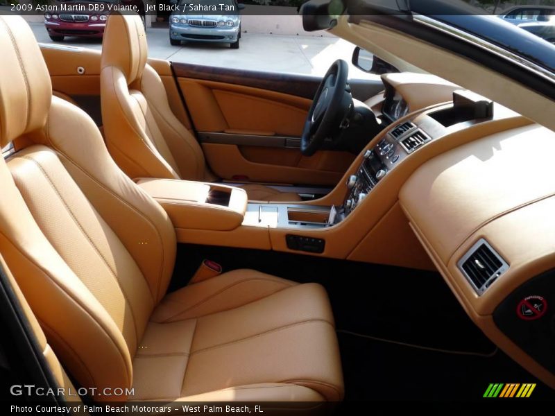 Jet Black / Sahara Tan 2009 Aston Martin DB9 Volante