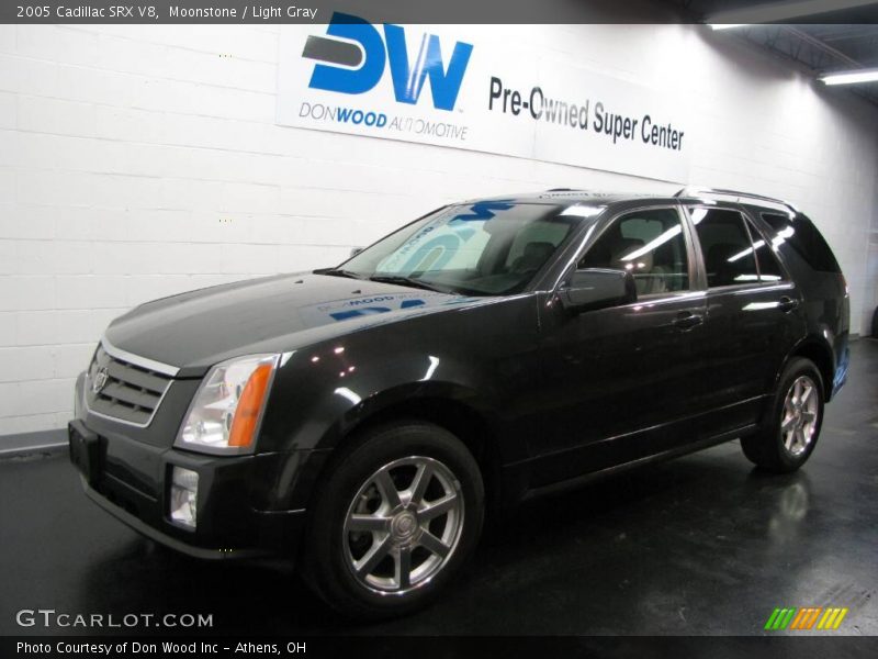 Moonstone / Light Gray 2005 Cadillac SRX V8