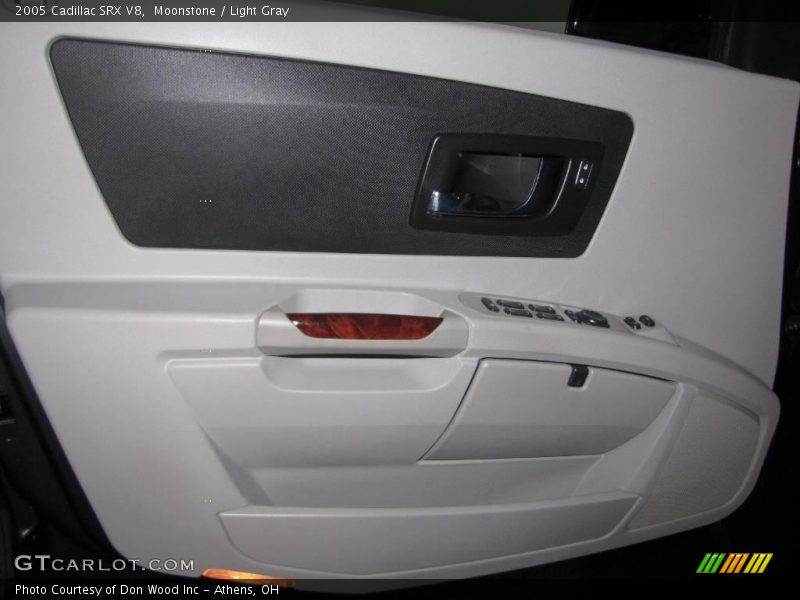 Moonstone / Light Gray 2005 Cadillac SRX V8