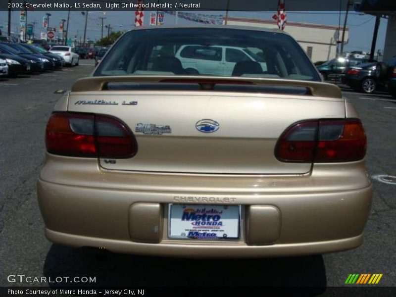 Light Driftwood Metallic / Neutral 2002 Chevrolet Malibu LS Sedan
