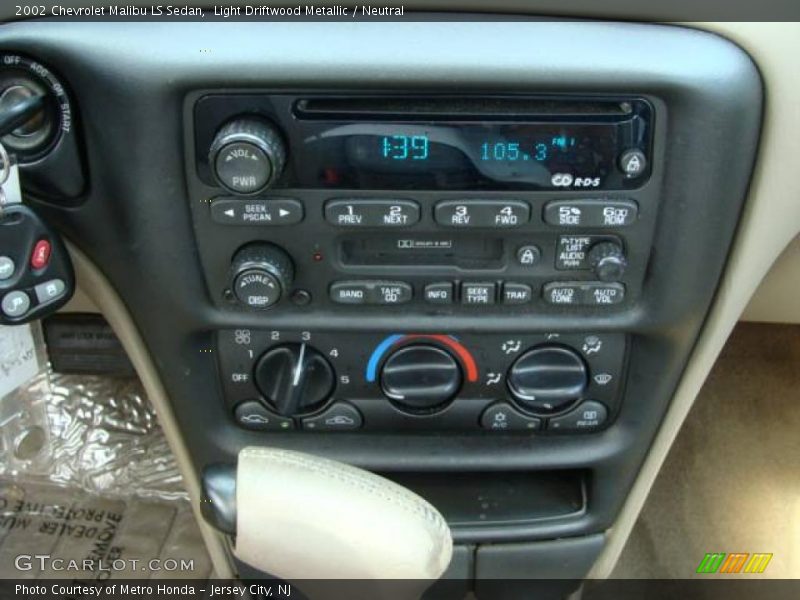 Light Driftwood Metallic / Neutral 2002 Chevrolet Malibu LS Sedan