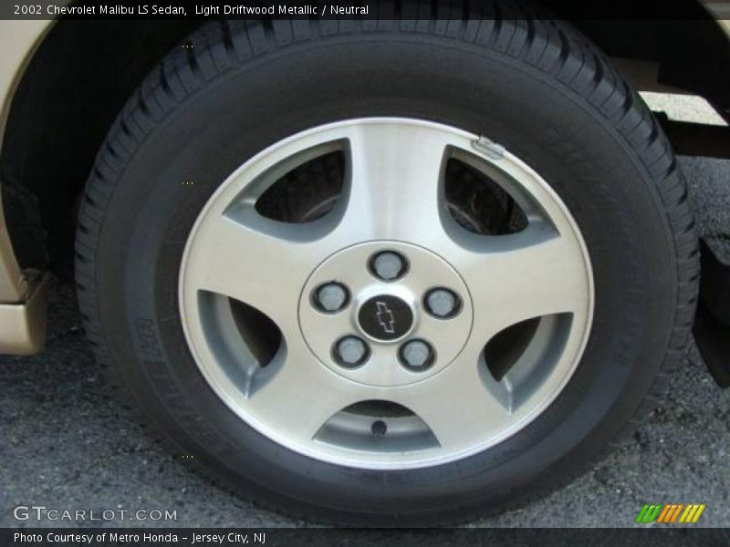 Light Driftwood Metallic / Neutral 2002 Chevrolet Malibu LS Sedan
