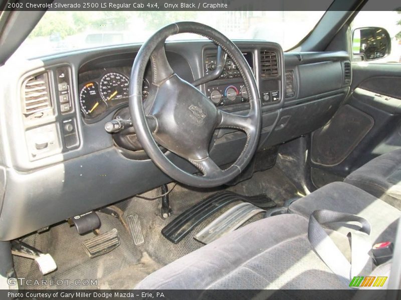 Onyx Black / Graphite 2002 Chevrolet Silverado 2500 LS Regular Cab 4x4