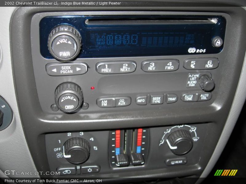 Indigo Blue Metallic / Light Pewter 2002 Chevrolet TrailBlazer LS
