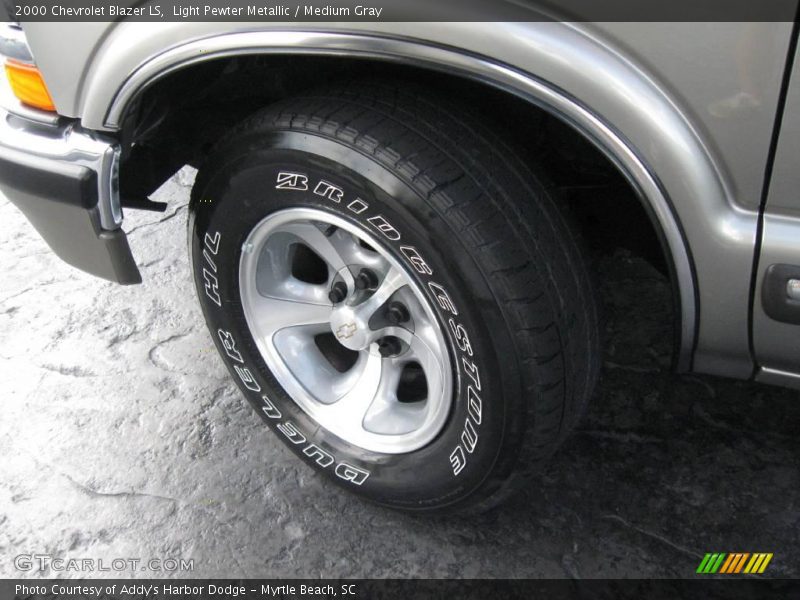 Light Pewter Metallic / Medium Gray 2000 Chevrolet Blazer LS