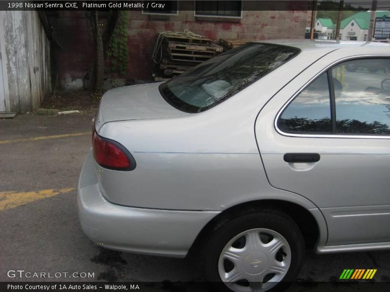 Platinum Gold Metallic / Gray 1998 Nissan Sentra GXE