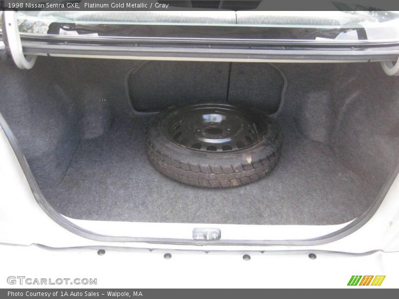 Platinum Gold Metallic / Gray 1998 Nissan Sentra GXE