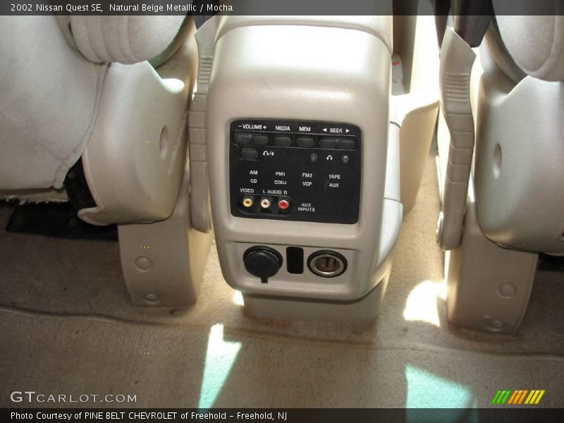 Natural Beige Metallic / Mocha 2002 Nissan Quest SE