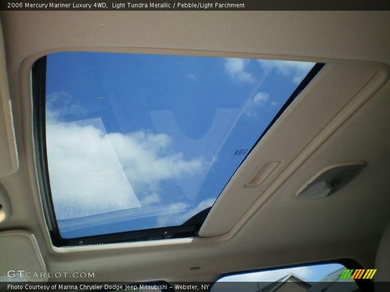 Light Tundra Metallic / Pebble/Light Parchment 2006 Mercury Mariner Luxury 4WD