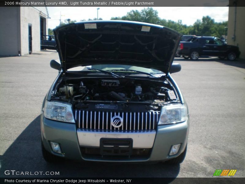 Light Tundra Metallic / Pebble/Light Parchment 2006 Mercury Mariner Luxury 4WD