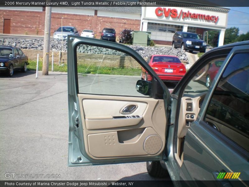Light Tundra Metallic / Pebble/Light Parchment 2006 Mercury Mariner Luxury 4WD