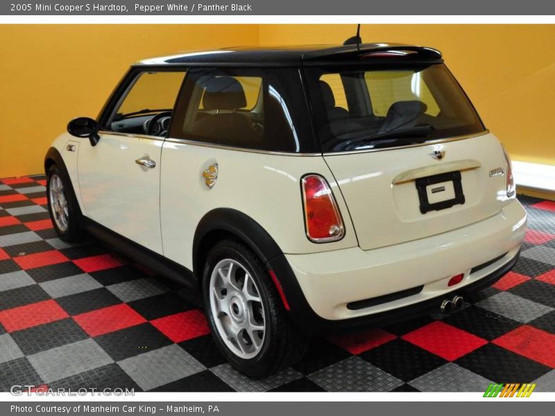 Pepper White / Panther Black 2005 Mini Cooper S Hardtop